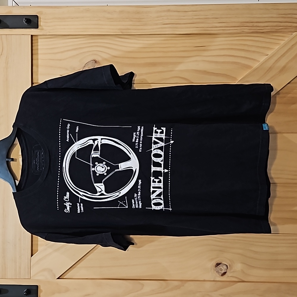 Simply Clean | One Love Car Enthusiast Graphic Tee | XL